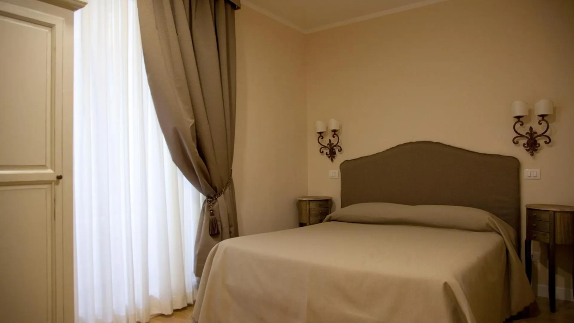 Residenza Dei Gracchi Hotell Rom